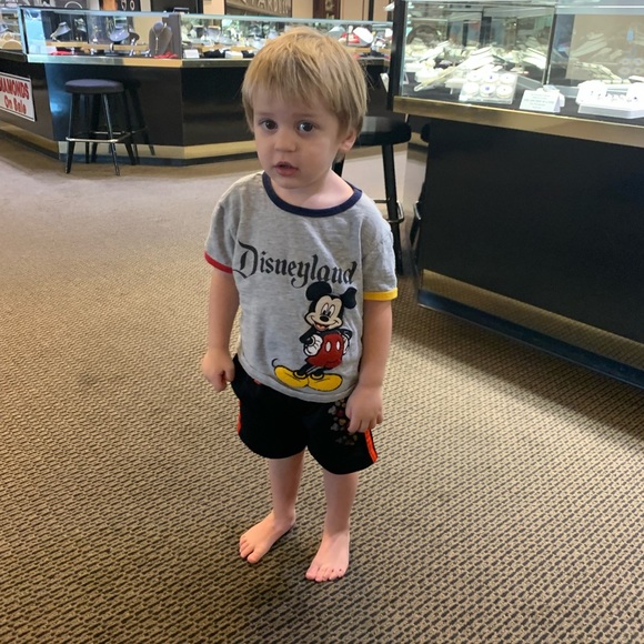 Meet your Posher, Danielle - Picture 5 of 8